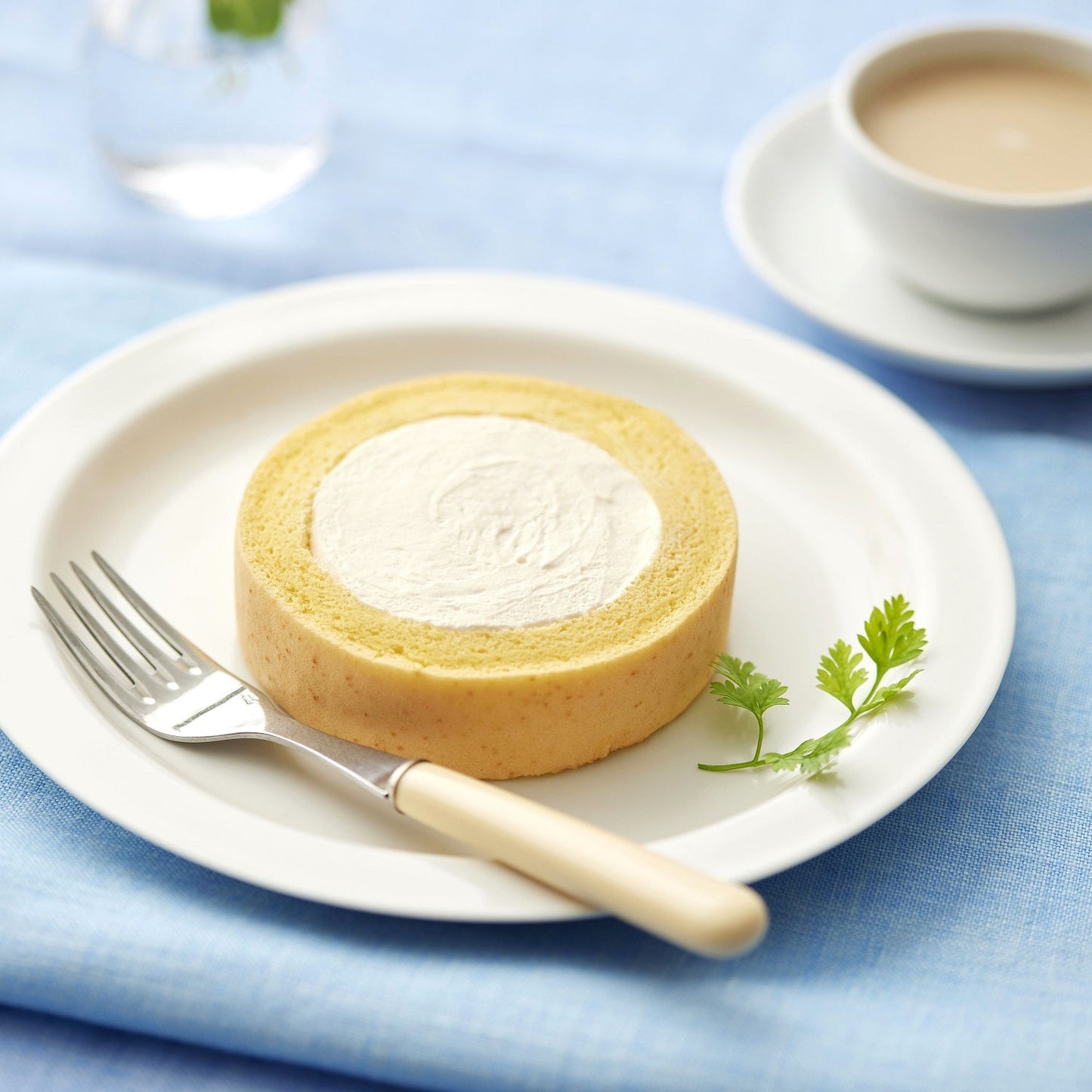 【5個】ふんわりロールケーキ豆乳クリーム仕立て　プレーン